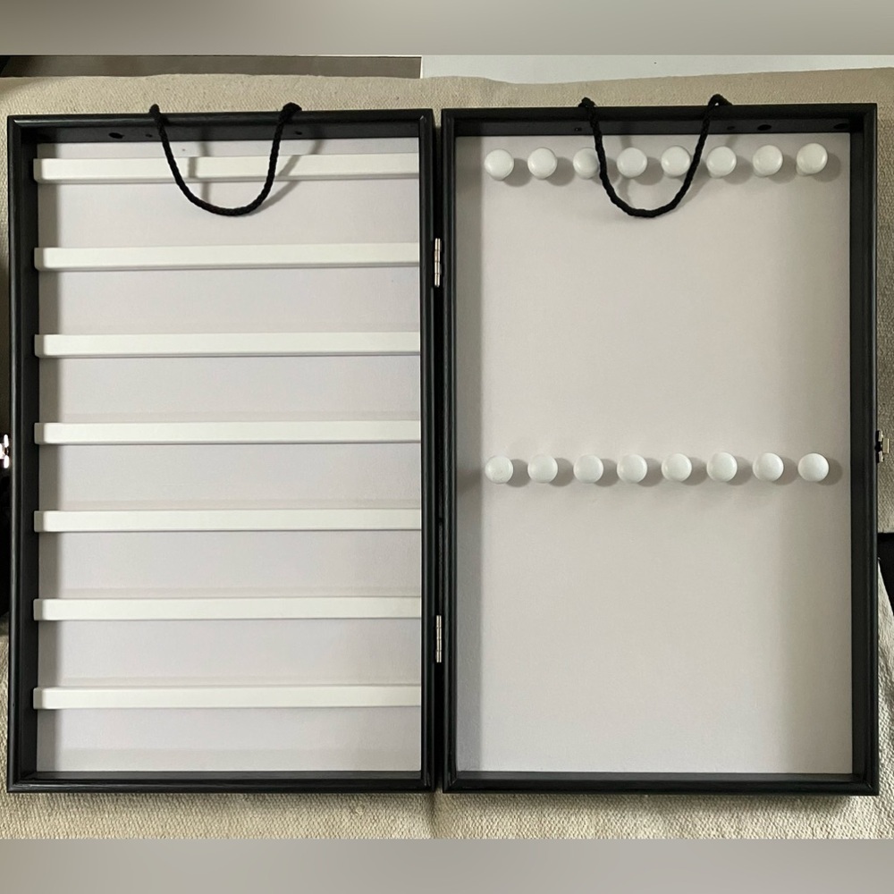 Jewelry display case - portable and professional for markets, craft fairs retail